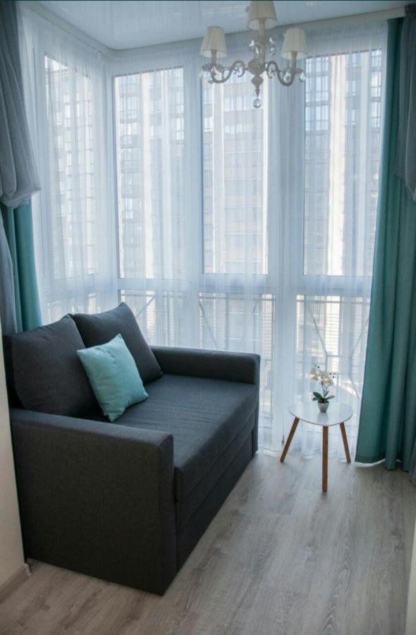 Vip Apartments Lutsk Eksteriør bilde